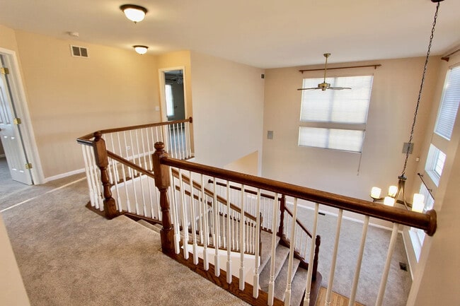 Building Photo - 18376 W Springwood Dr