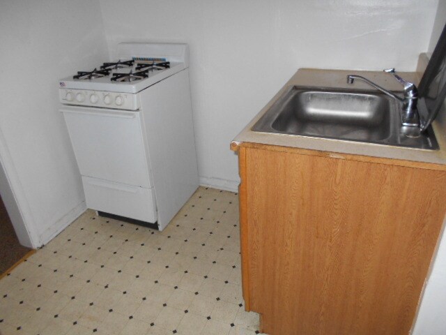 Building Photo - 3509 6th St