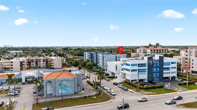 Building Photo - 900 SW 84th Ave