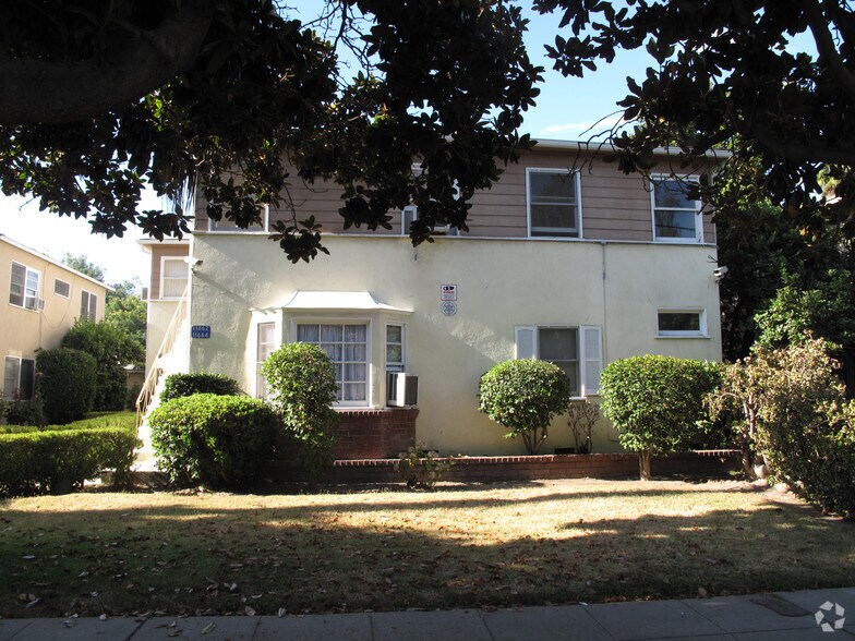 Building Photo - 11662-11664 Chandler Blvd