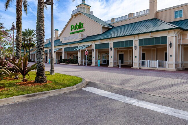 Building Photo - 758 SE Courances Dr