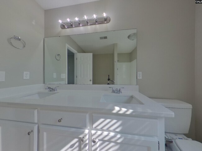 Building Photo - 92 Providence Plantation Cir
