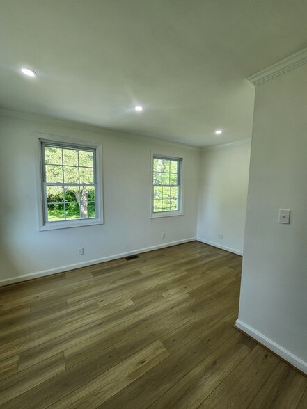 Building Photo - 1206 Caldwell Ct S