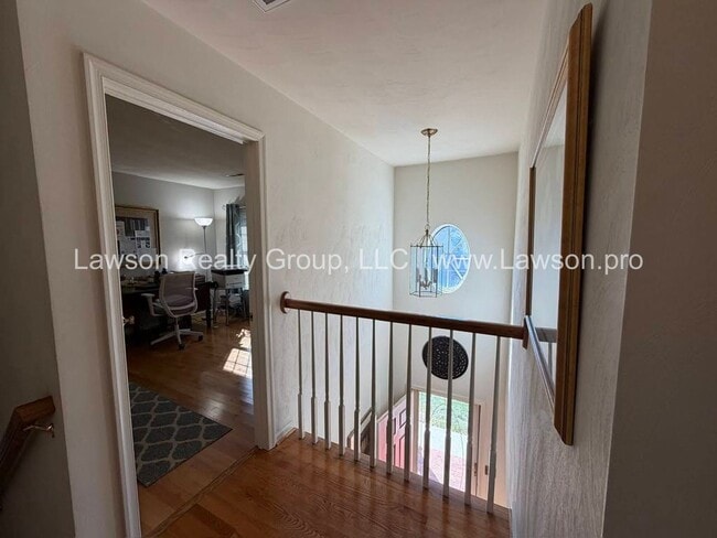 Building Photo - Gorgeous Classic Cave Spring Colonial in S...