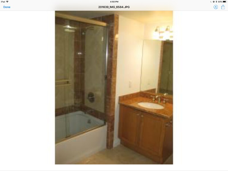 Building Photo - 815 S Grand Ave