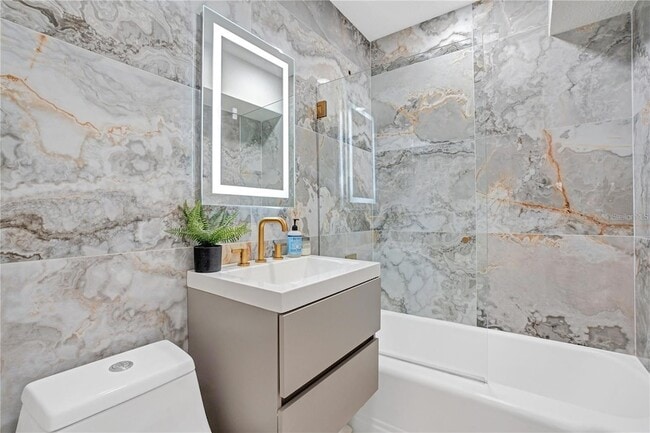 Building Photo - 1891 Oglesby Ave