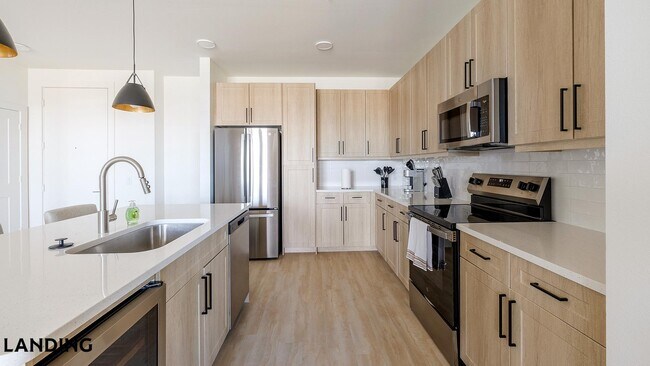 Building Photo - 108 N US Hwy 377