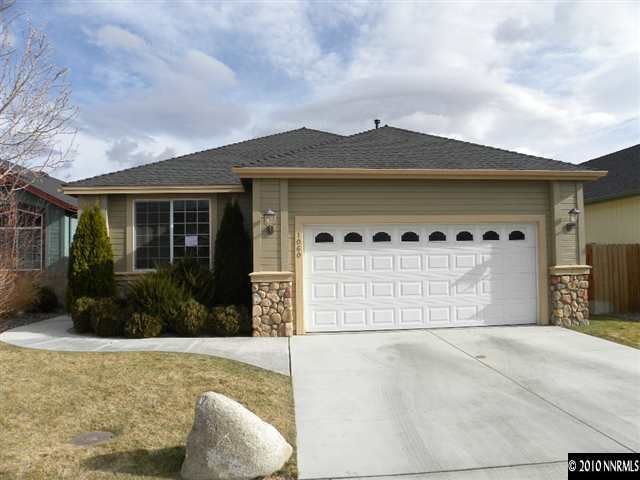 Primary Photo - Gorgeous Minden Home