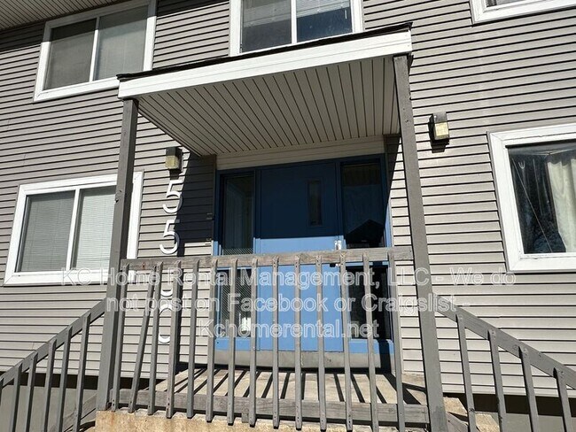 Building Photo - 5500 E 139 Terrace