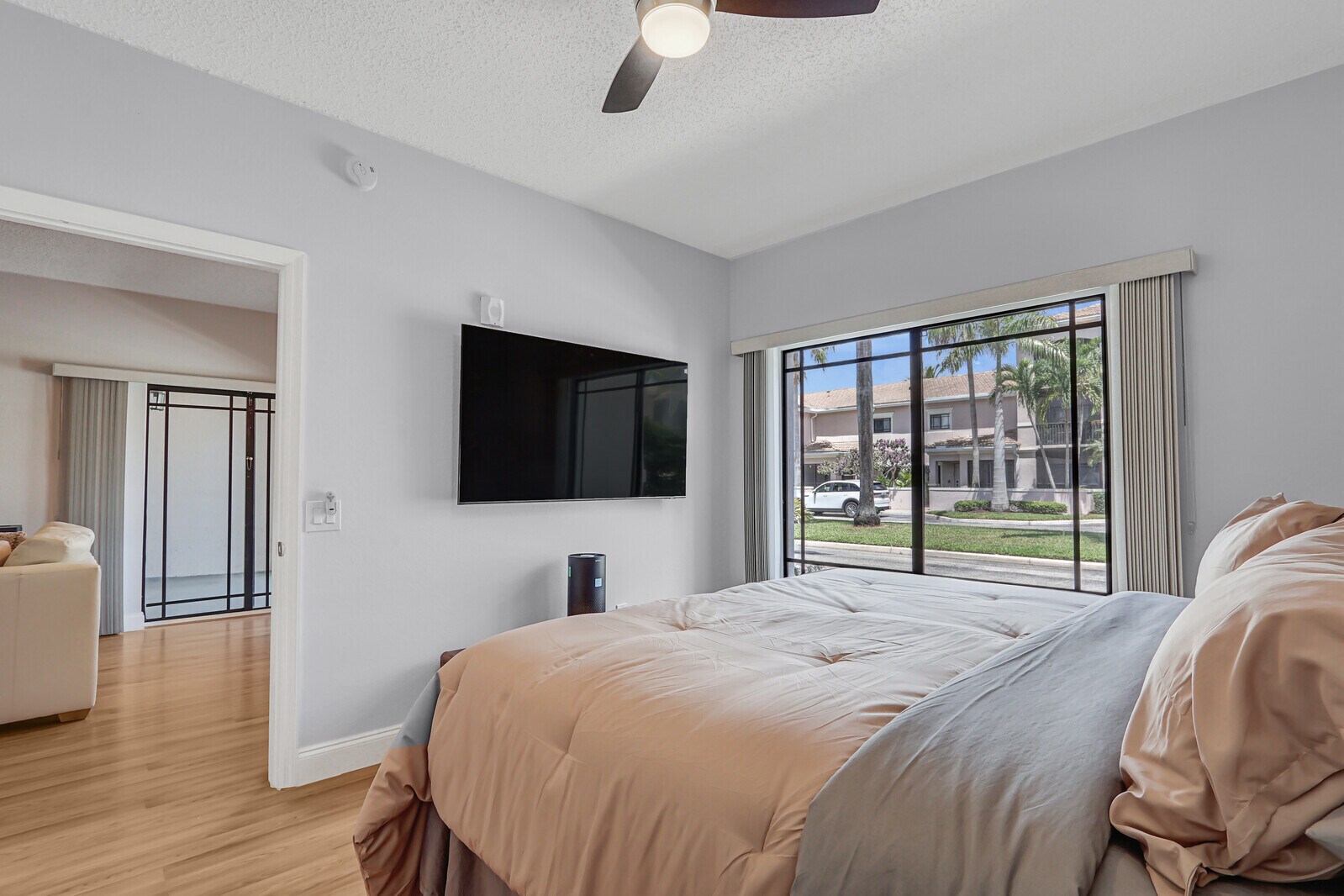 Building Photo - 2803 Sarento Pl