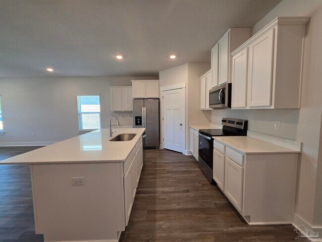 Building Photo - 5839 Sargassum Ln