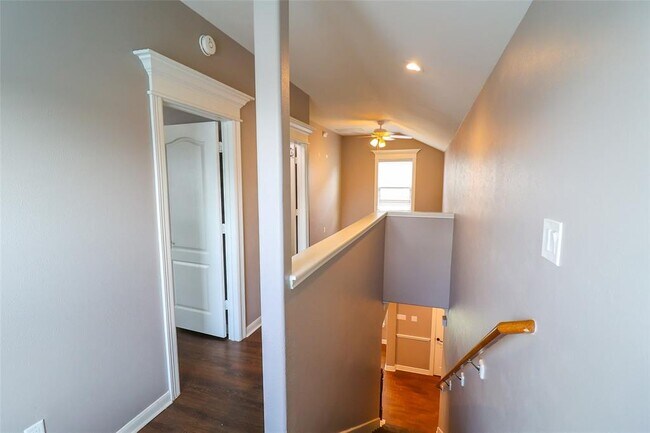 Building Photo - 7438 Tonsley Springs Dr