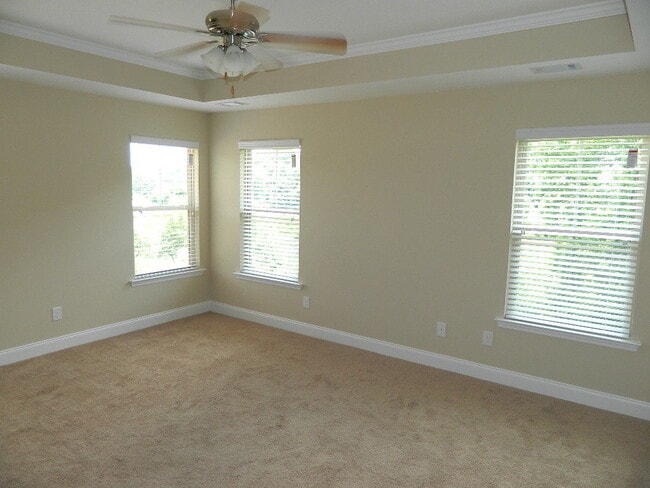 Building Photo - 5574 Connor Dr