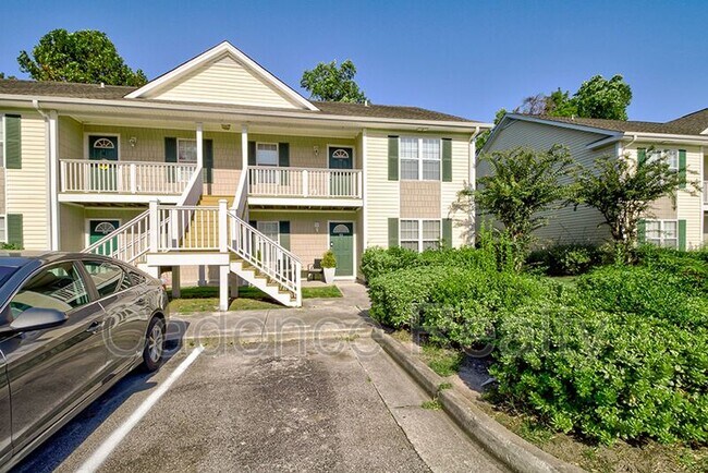 Building Photo - 4609 McClelland Dr