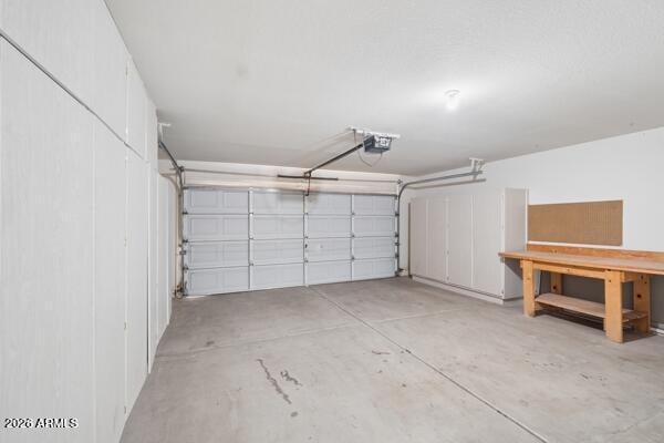 Building Photo - 13364 W Wilshire Dr