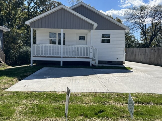 Primary Photo - 1310 E 36th St