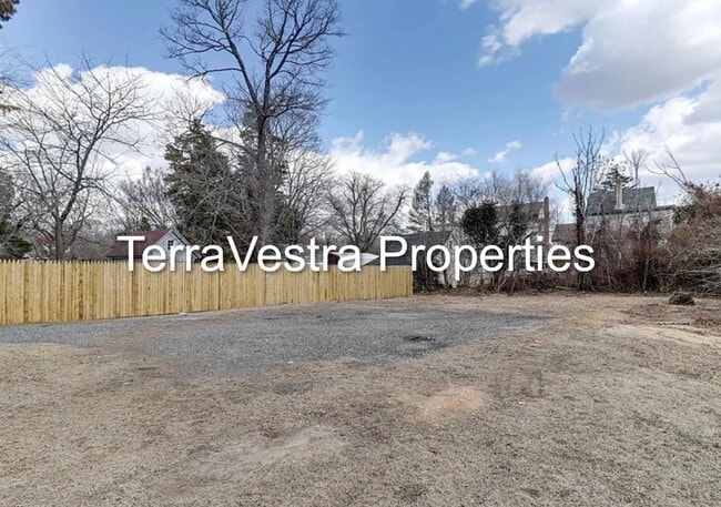 Building Photo - 3 Bed Single Family in Port Norris. Eligib...