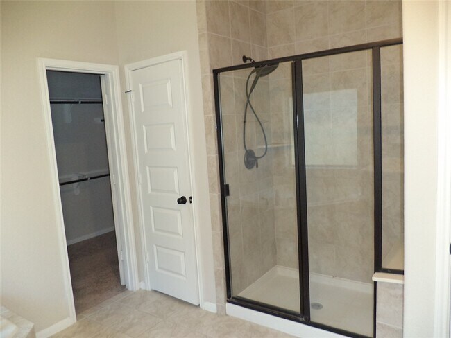 Building Photo - 18669 Blue Spruce Ln