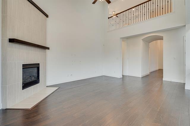Building Photo - 9001 Violet Dr