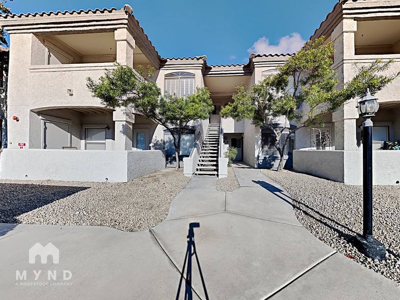 Primary Photo - 15095 N Thompson Peak Pkwy