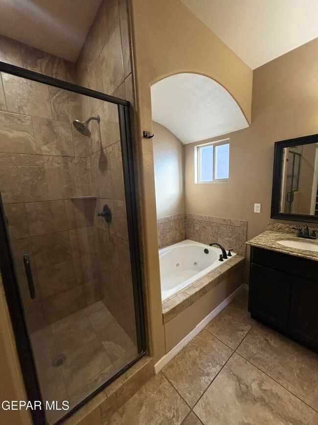 Building Photo - 14664 Christian Castle