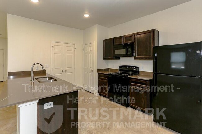 Building Photo - 2328 Duntov Dr