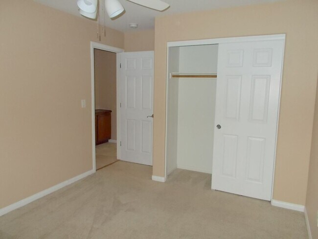 Building Photo - Welcome to your perfect summer retreat!