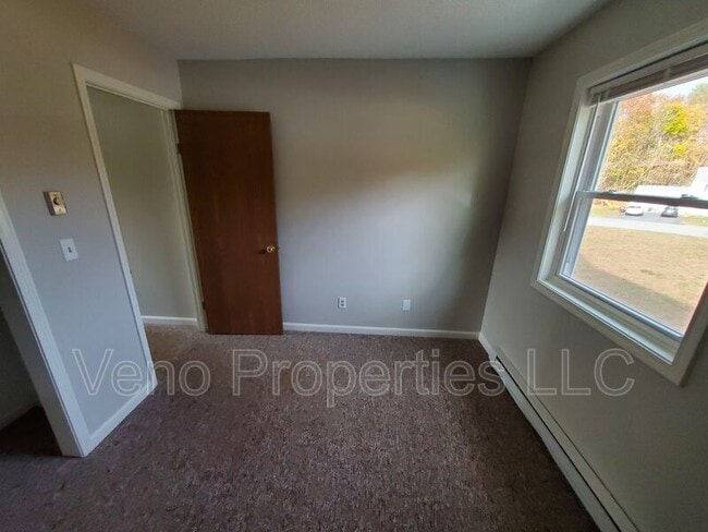 Building Photo - 2016 St Paul Dr