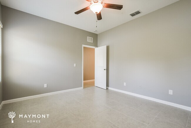 Building Photo - 2648 Island Walk Dr