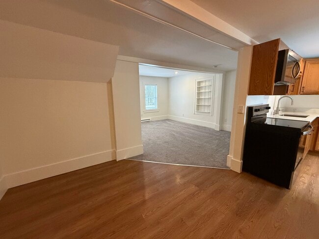 Building Photo - 22 Mace Rd