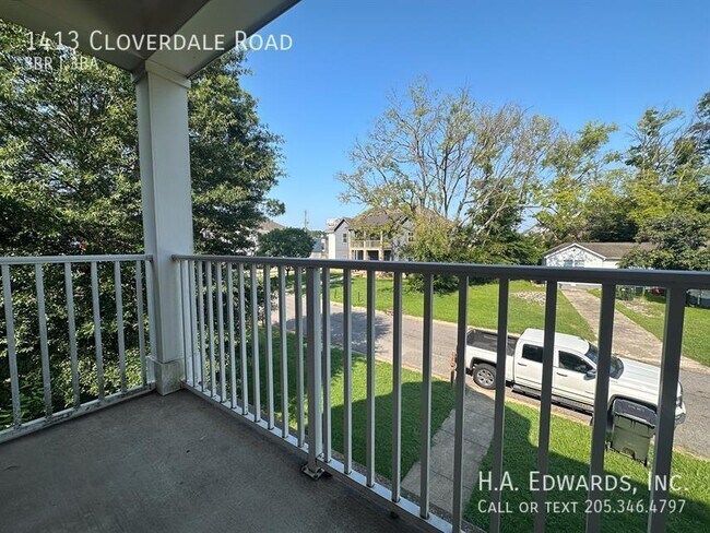 Building Photo - 1413 Cloverdale Rd
