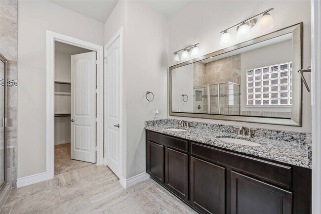 Building Photo - 5238 Pickford Grove Ln