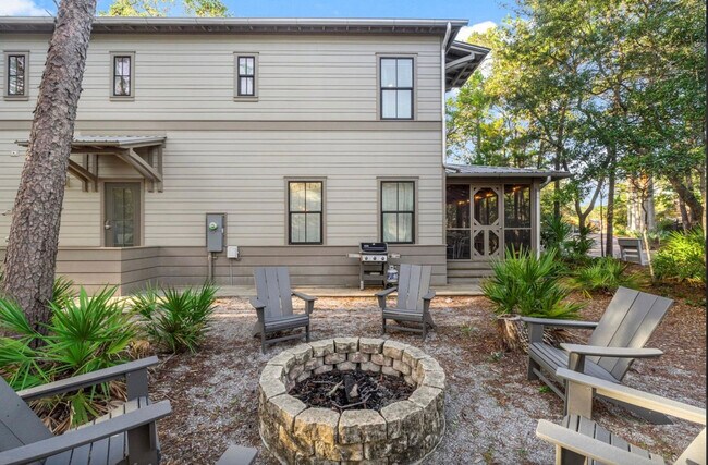 Building Photo - 587 Patina Blvd