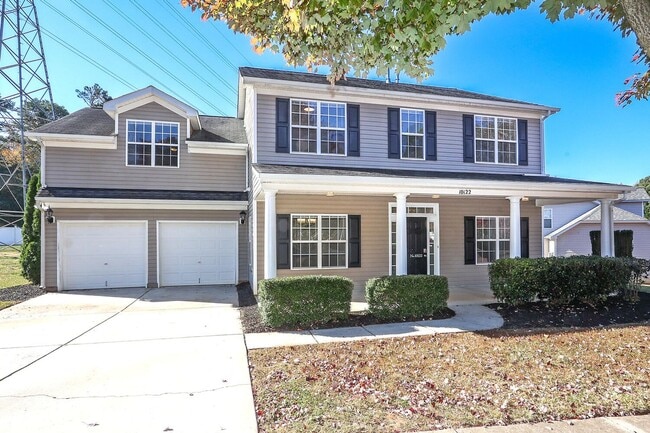 Building Photo - Welcome to this stunning 5 bedroom, 2.5 bath home nestled in the desirable location of Cornelius,...