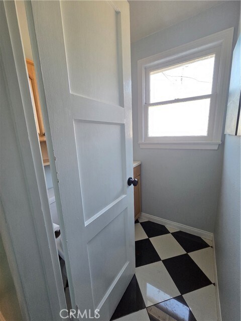 Building Photo - 13562 Sandhurst Pl