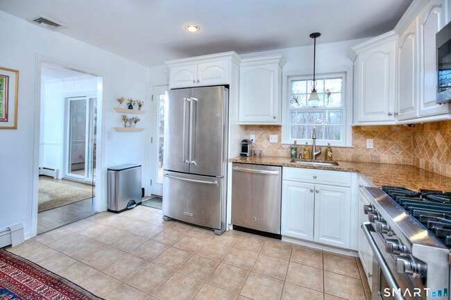 Building Photo - 7 Richmond Hill Rd