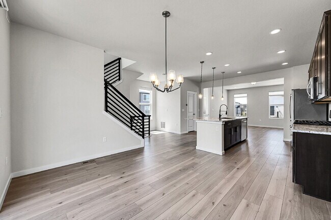 Building Photo - $2,650 - 4 bed, 3.5 bath updated home in C...
