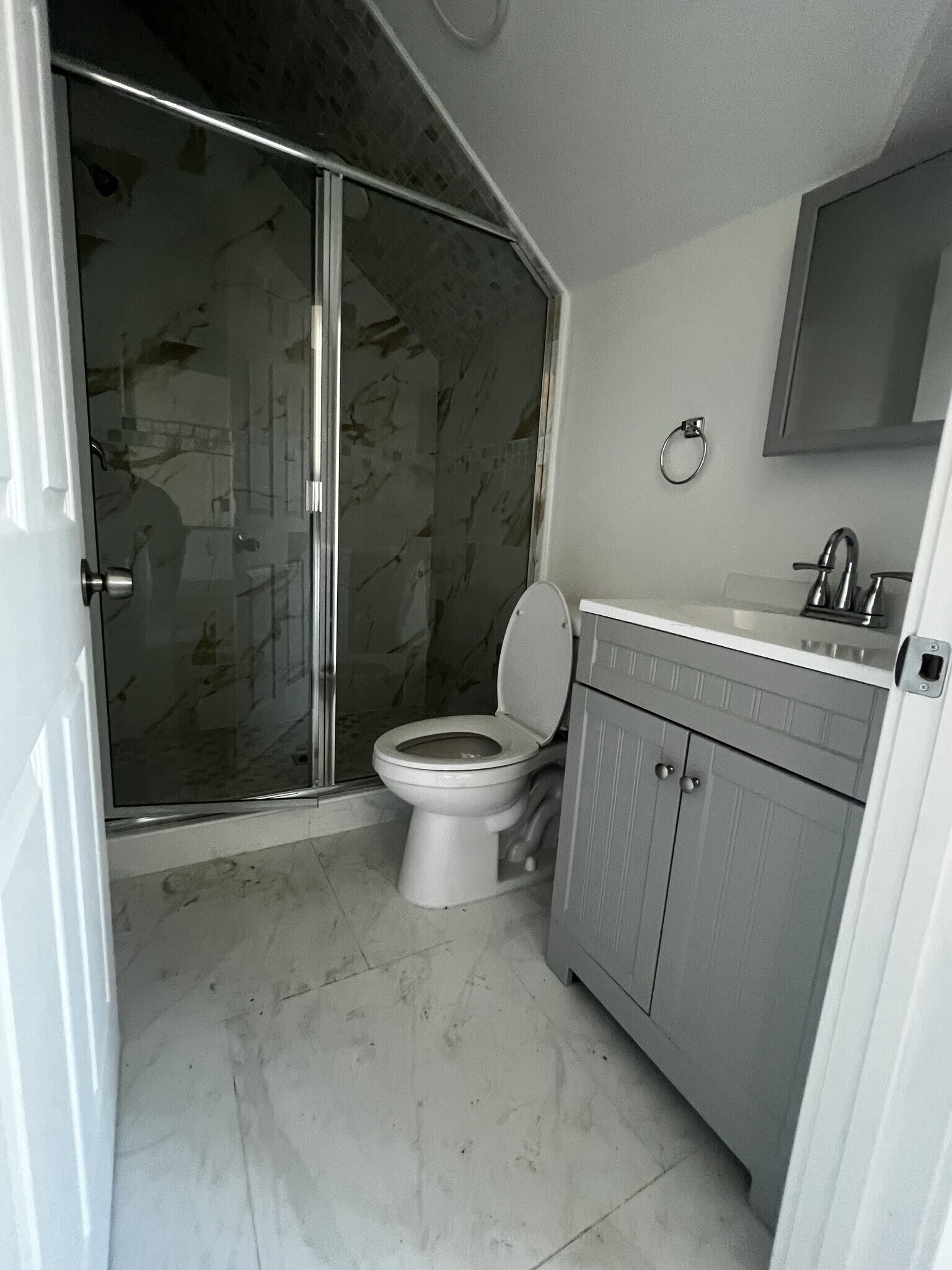 Building Photo - 1511 W 28th St
