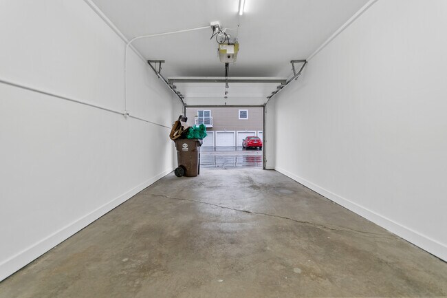 Building Photo - 7950 163rd Pl