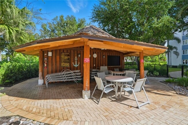 Building Photo - 1300 Gulf Shore Blvd N