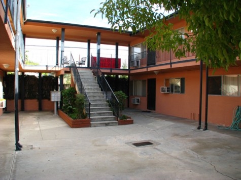Building Photo - Poplar Apartments