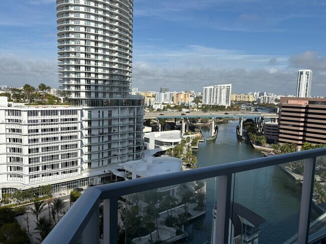 Building Photo - 185 SW 7th St