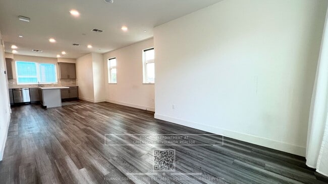 Building Photo - Modern Style and Sophistication, 2 En-Suite BR, 2.5 BA Townhouse with EV charging