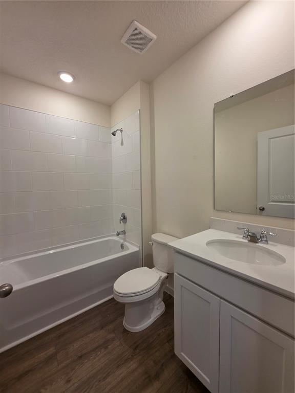Building Photo - 1013 Champion Ridge Dr