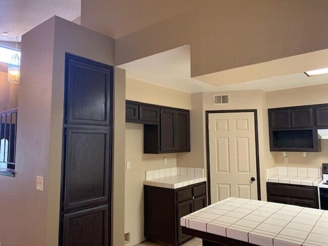Building Photo - House