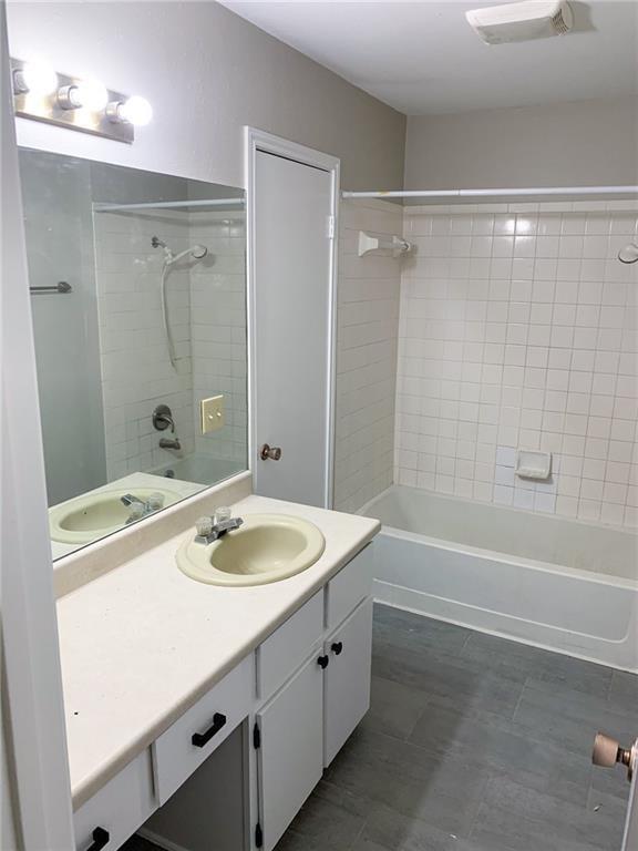 Building Photo - 11803 Lochridge Dr