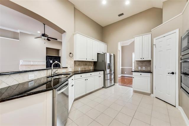 Building Photo - 3635 Eden Dr