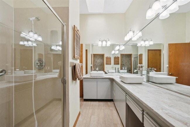 Building Photo - 2637 Sunburst Ct