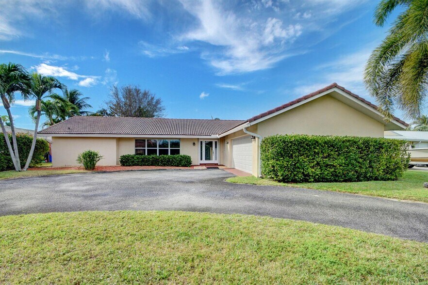 Building Photo - 1753 W Terrace Dr