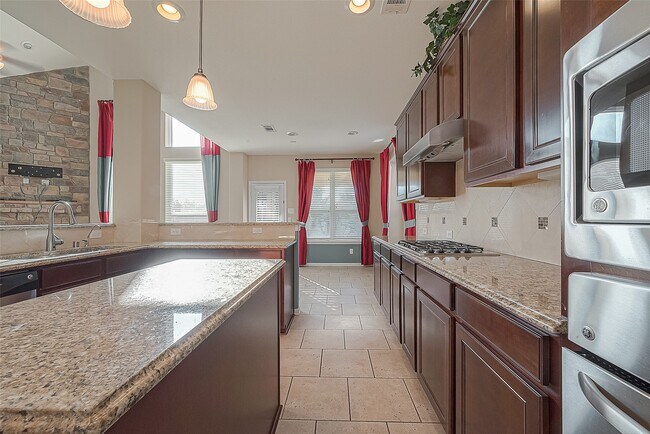 Building Photo - 7530 Newbury Trail